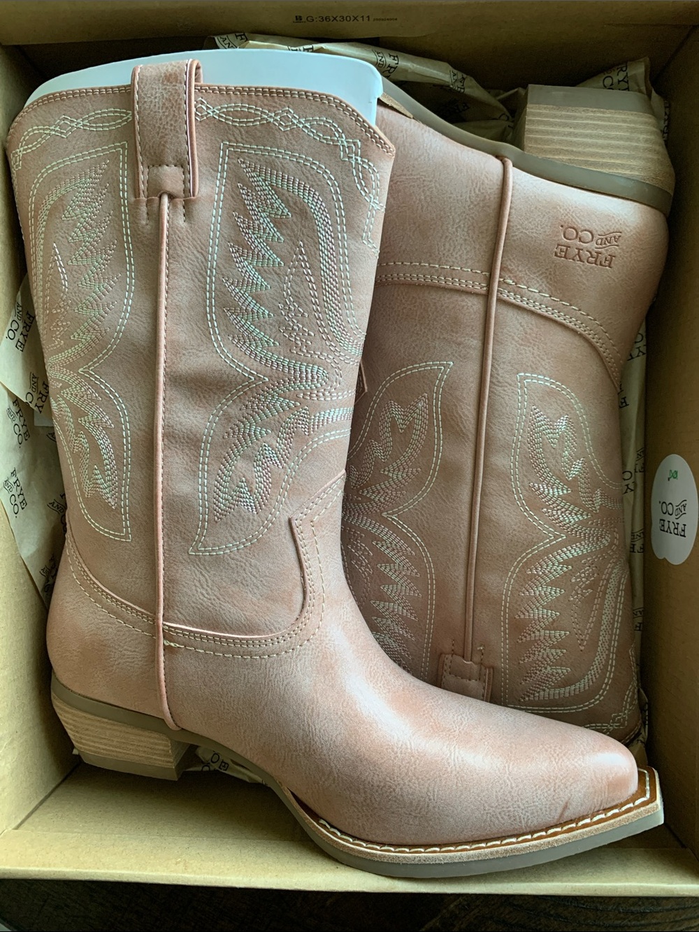 FRYE AND CO. Irlene Short Deco Stitch Dusty PinkLeather Western Ankle Boots